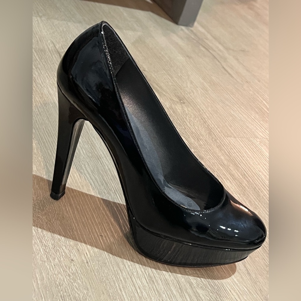 Stuart Weitzman The DANCEFLOOR 130 PUMP
